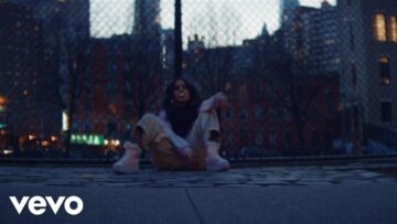 Bibi Bourelly – Sally