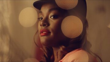 Blonde Redhead – Dripping  (Version 2)