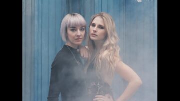 Rive – Eyes Closed