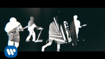 Deftones – Prayers/Triangles