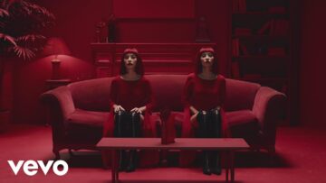The Veronicas – In My Blood