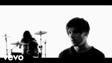 Fangclub – Bullet Head