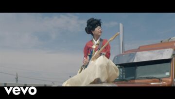Japanese Breakfast – Everybody Wants To Love You