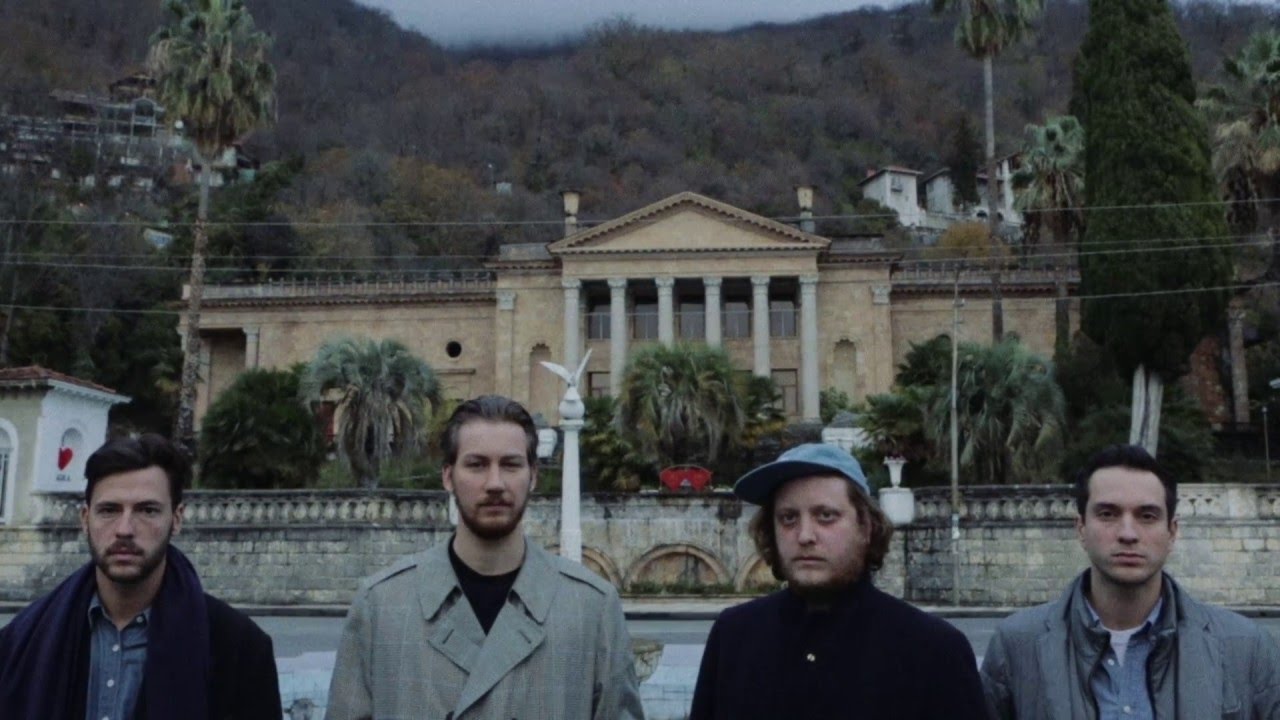 Pompeya – OOOOO (Cry About It)