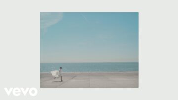 Laura Mvula – Show Me Love