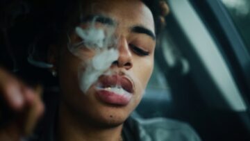 Lucas Coly – Everytime I Roll Up