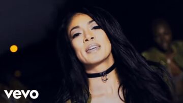 Mila J – Kickin Back