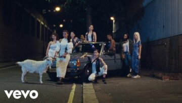 Cosima – Girls Who Get Ready