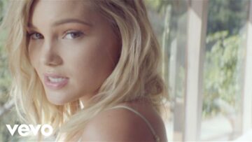 Olivia Holt – History