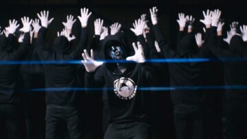 Carla’s Dreams – Ne Bucuram In Ciuda Lor