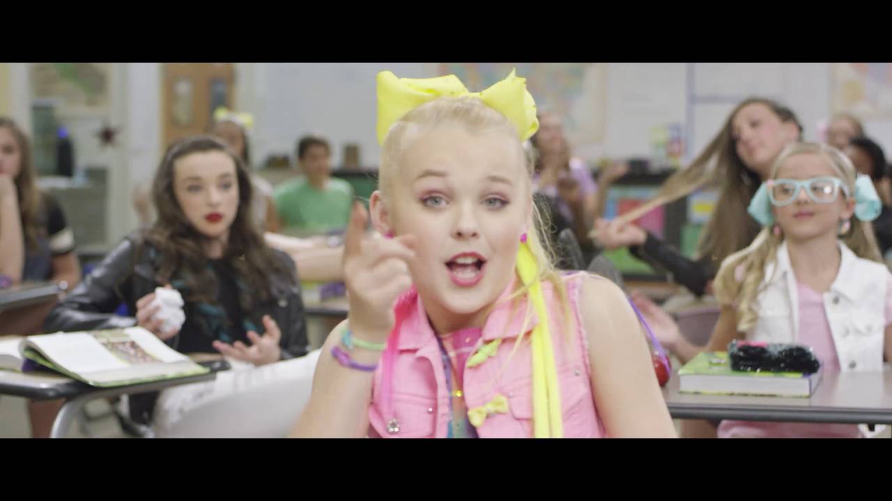 Jojo Siwa – BOOMERANG