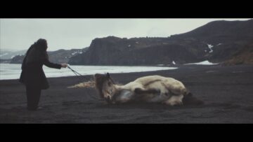 Sasha Siem – Bird Burning