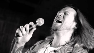 Inglorious – Holy Water