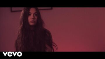 Beth Mendes – Like Me