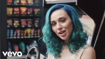 Jaira Burns – Ugly