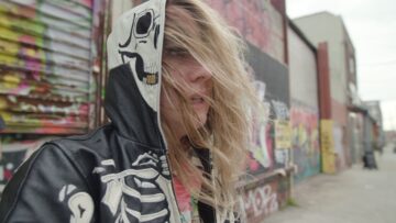 Grim Streaker – Miami Girl