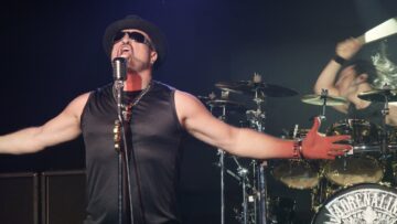 ADRENALINE MOB – King Of The Ring