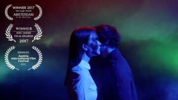 Blonde Redhead – Golden Light