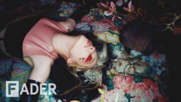 Alice Glass – Without Love