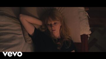 Lucy Rose – End Up Here
