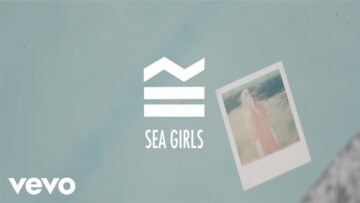 Sea Girls – Call Me Out