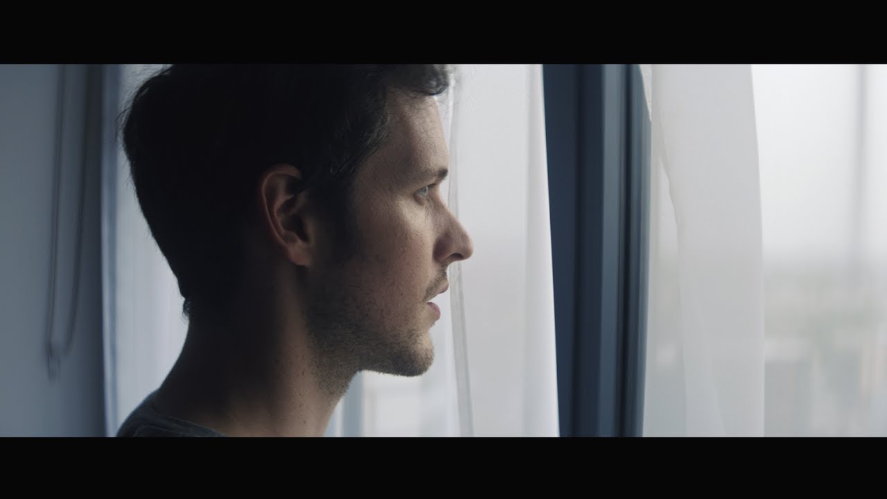 Leon of Athens – Aeroplane