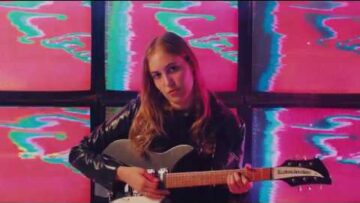 Hatchie – Sure