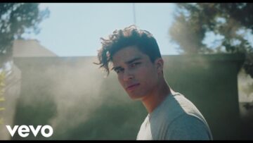 Alex Aiono – Does It Feel Like Falling ft. Trinidad Cardona