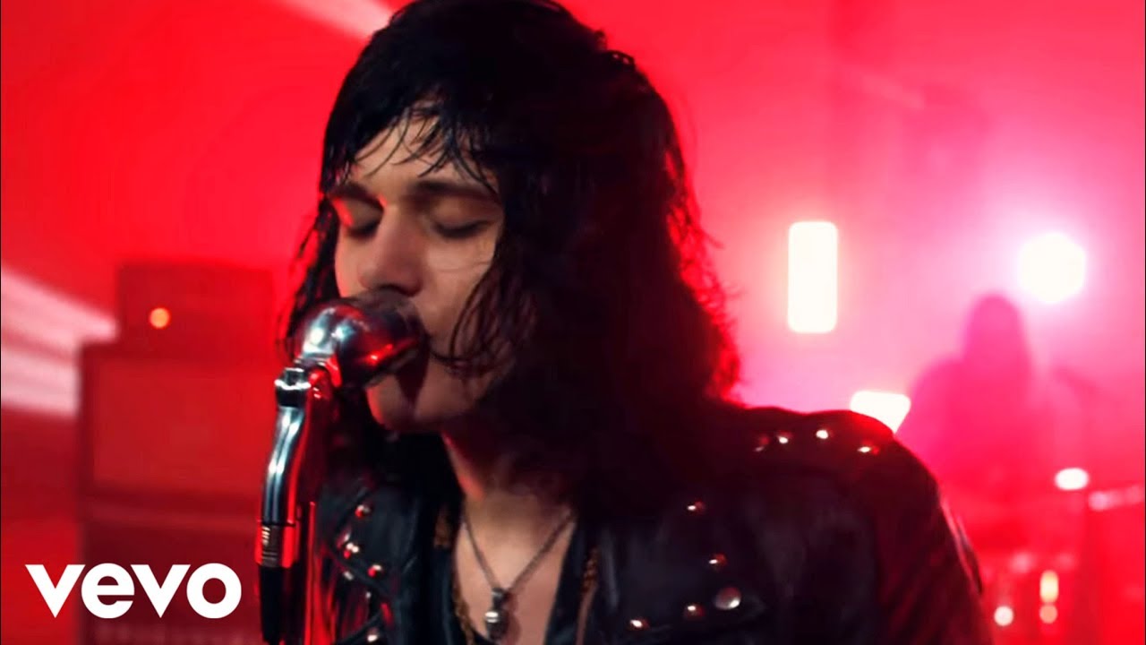 Tyler Bryant & The Shakedown – Backfire