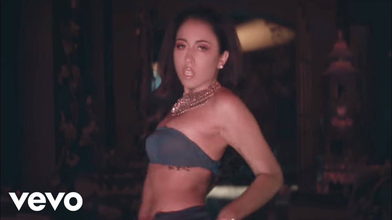 Kali Uchis – Get Up
