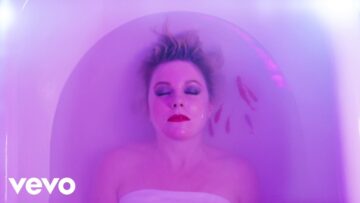 Little Boots – River  ft. Cora Novoa