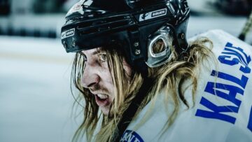 Shiraz Lane – The Crown