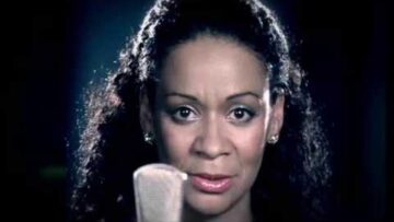 Rowetta – And I’m Telling You I’m Not Going