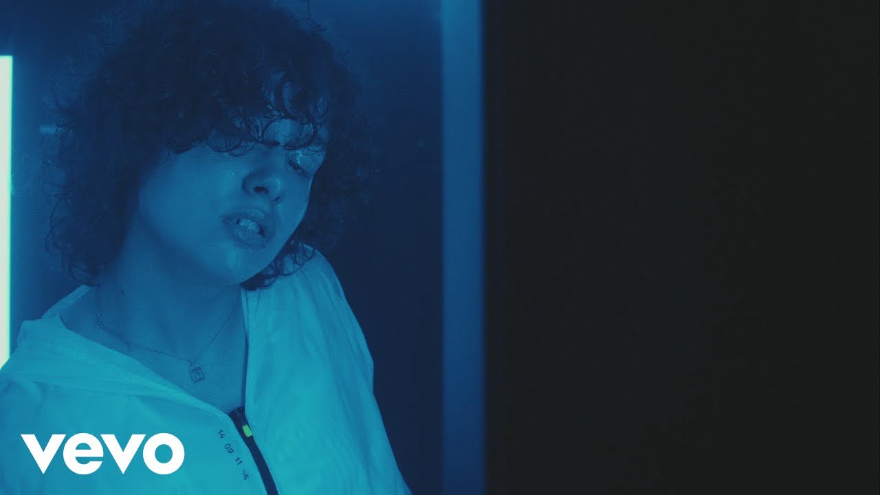 Madame – 17