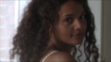 Erika de Casier – Little Bit