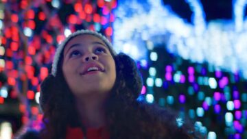 Macklemore – It’s Christmas Time