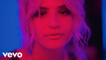 Chloe Lilac – Special