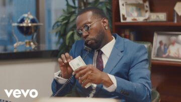 Juicy J – Let Me See