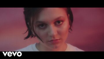Daya – Left Me Yet