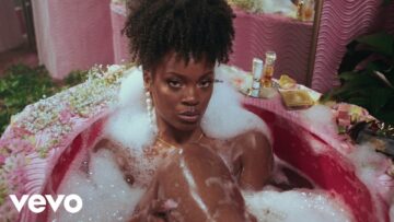Ari Lennox – BMO