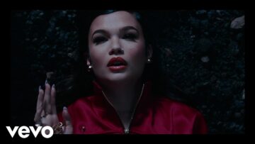 Lola Young – 6 Feet Under