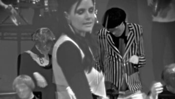 Jonathan Bree – Kiss My Lips (feat. Princess Chelsea)