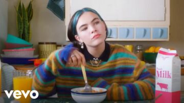 BENEE – Supalonely ft. Gus Dapperton