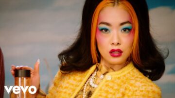 Rina Sawayama – XS