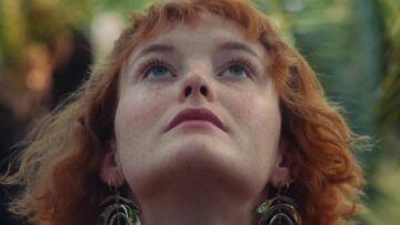 Kacy Hill – Everybody’s Mother