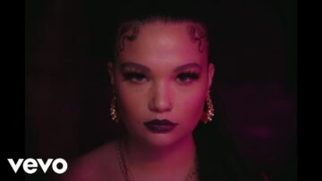 Lola Young – Woman