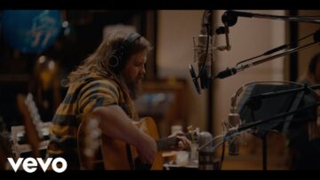 Chris Stapleton – Starting Over