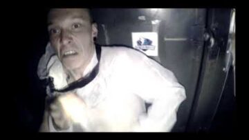 Revoltone – Who Do We Think We Are