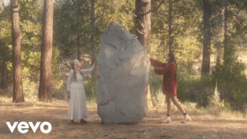 Cults – Monolithic