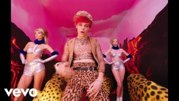 YUNGBLUD – cotton candy